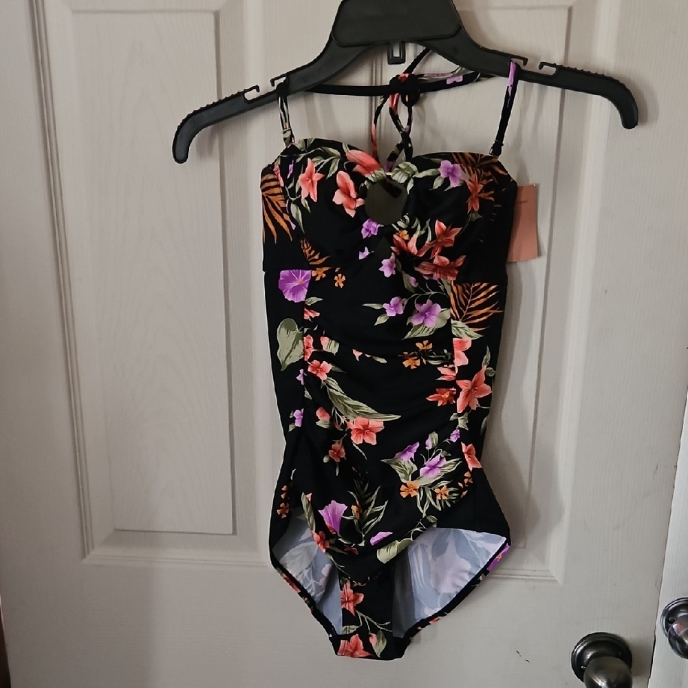 SHADE & SHORE FLORAL ONE PIECE SWIMSUIT: BLACK: NEW WITH TAGS: SIZE XS